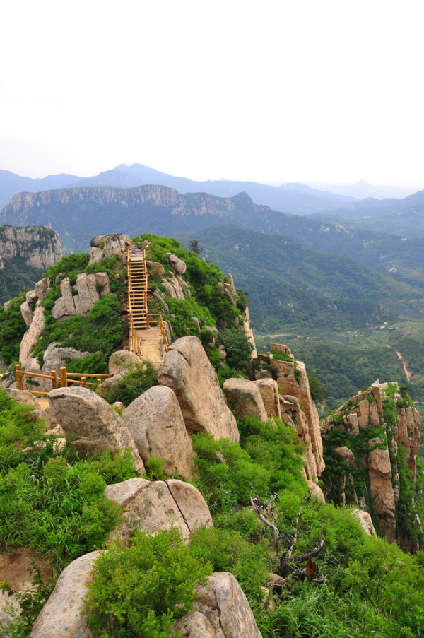 天崮山